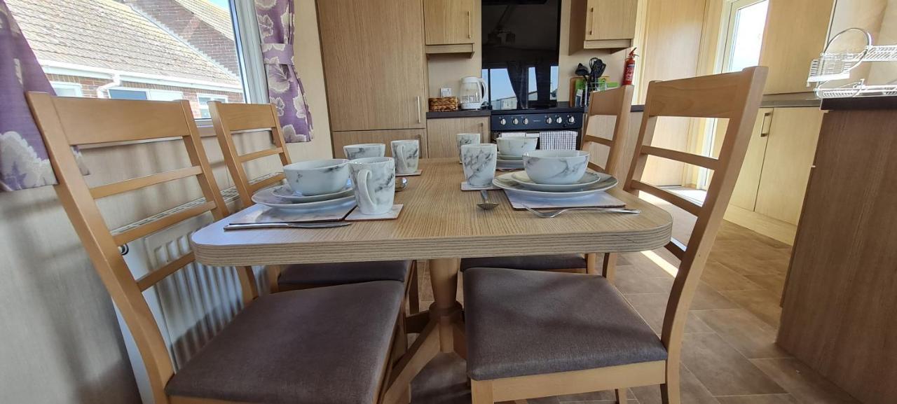 Silvester'S Skegness Caravan Exterior photo
