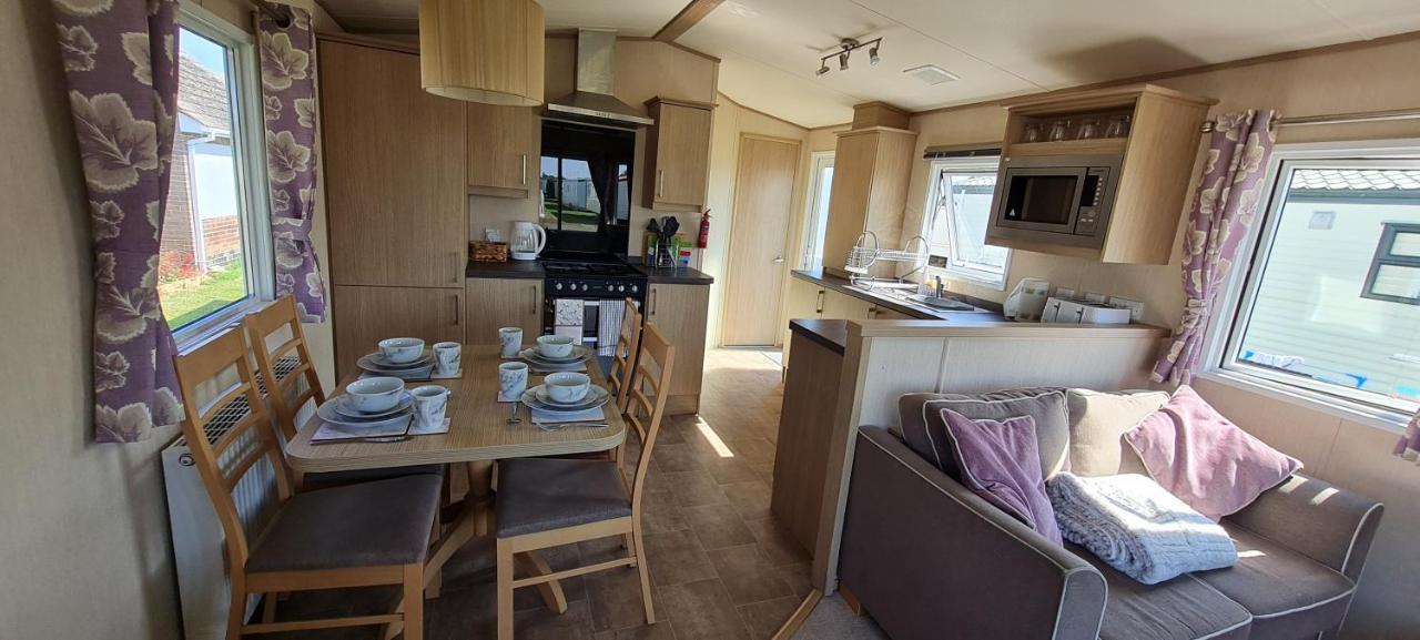 Silvester'S Skegness Caravan Exterior photo